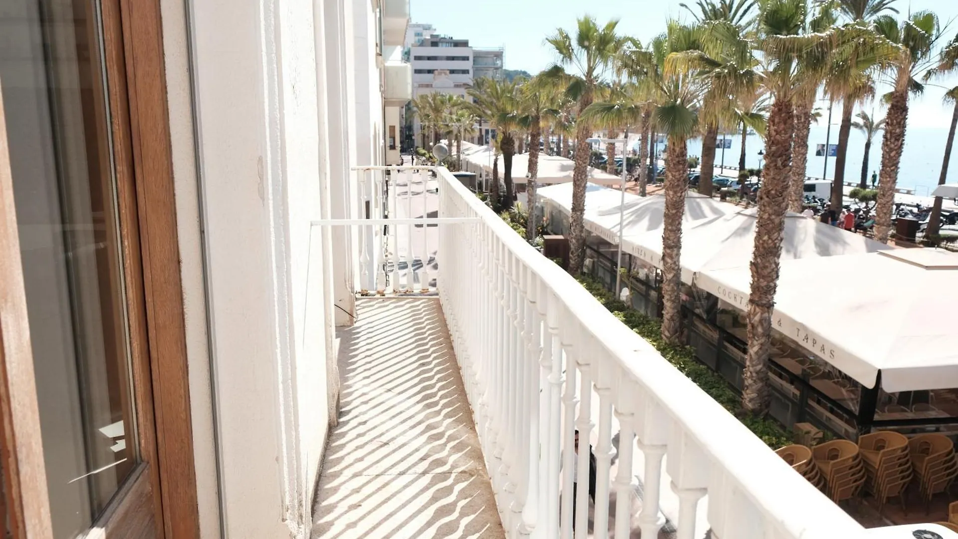 Exclusive Beachfront Haven In Costa Brava Lloret de Mar Spanien